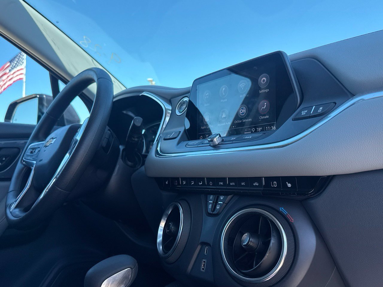 Used 2022 Chevrolet Blazer LT AWD/4WD image 30