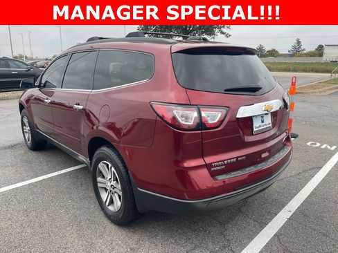 Used 2017 Chevrolet Traverse LT image 8