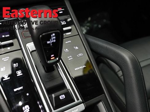 Used 2023 Porsche Cayenne Platinum Edition AWD/4WD image 21