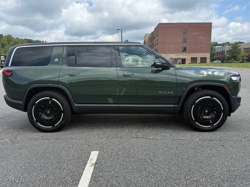 Used 2025 Rivian R1S Adventure AWD/4WD image 6