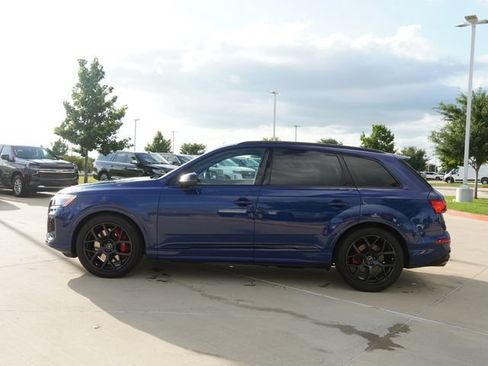 Used 2025 Audi SQ7 Prestige AWD/4WD image 6