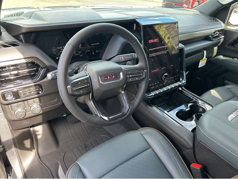 New 2026 GMC Yukon AT4 w/ AT4 Premium Package image 6