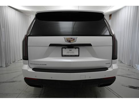 Used 2025 Cadillac Escalade Sport Platinum image 6