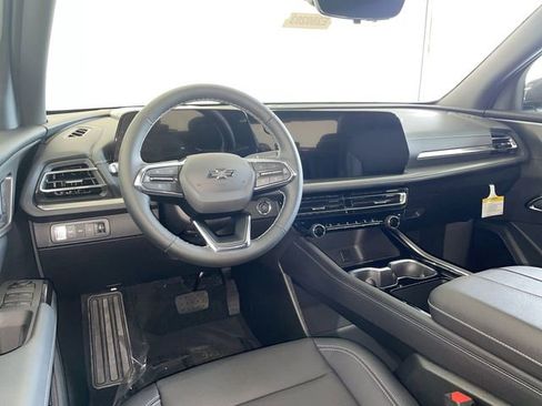 New 2026 Chevrolet Traverse LT w/ Midnight/Sport Edition AWD/4WD image 24