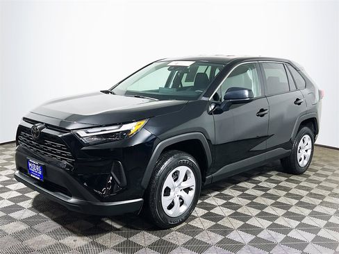 Certified 2025 Toyota RAV4 LE image 4