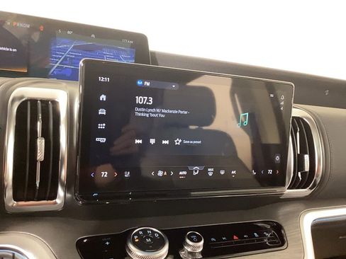 New 2025 Ford Expedition Max Platinum w/ Driver's Package image 33