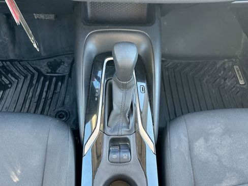 Used 2022 Toyota Corolla LE image 33