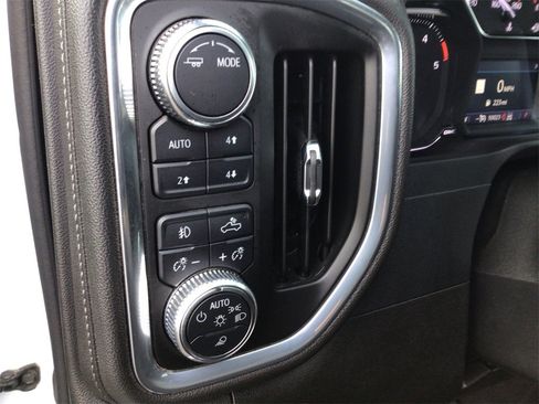 Used 2023 GMC Sierra 2500 SLT w/ SLT Premium Package image 18