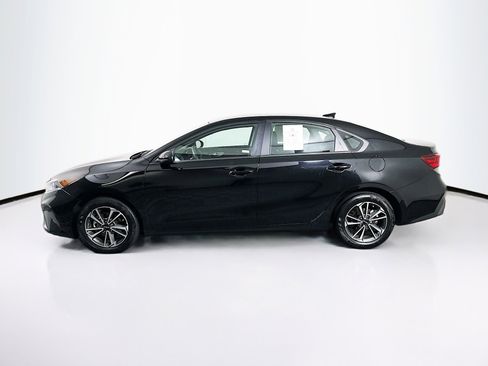 Used 2024 Kia Forte LXS image 4
