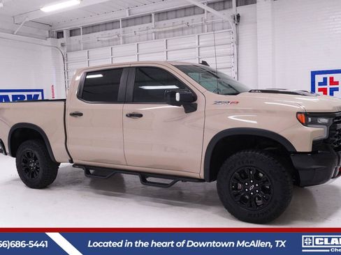 Used 2022 Chevrolet Silverado 1500 ZR2 w/ Technology Package AWD/4WD image 4