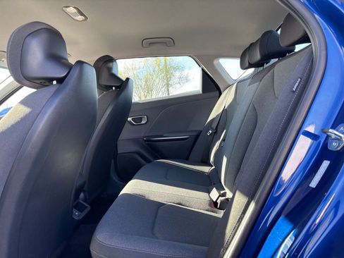 Used 2025 Kia K4 LXS image 24