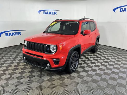 Used 2022 Jeep Renegade Latitude w/ Sun/Sound Group AWD/4WD image 1