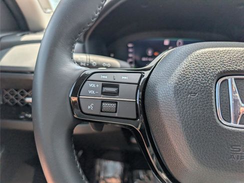 Used 2024 Honda Accord Touring image 22