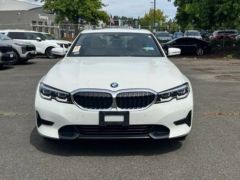 Used 2020 BMW 330i xDrive Sedan w/ Convenience Package AWD/4WD image 4