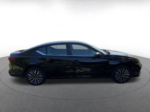 Used 2026 Nissan Altima 2.5 SV FWD image 13