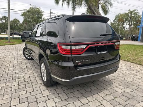 Used 2023 Dodge Durango SXT AWD/4WD image 12