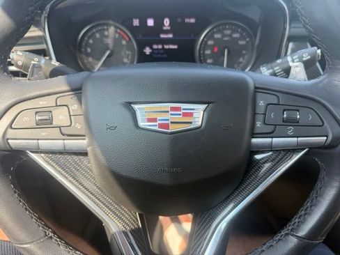 Used 2024 Cadillac XT6 Sport w/ Technology Package AWD/4WD image 18