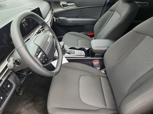 New 2026 Kia Sportage LX w/ LX Convenience Package image 11