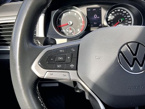 Used 2021 Volkswagen Atlas Cross Sport SE image 21