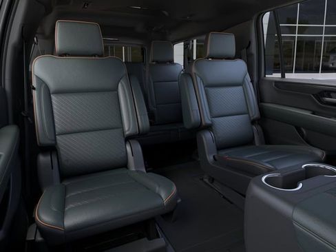 New 2026 GMC Yukon XL AT4 w/ AT4 Premium Package AWD/4WD image 17