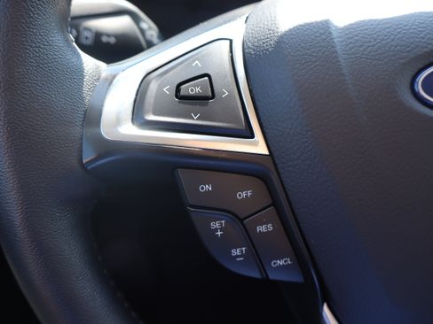 Used 2024 Ford Edge SEL w/ Sport Appearance Package AWD/4WD image 15