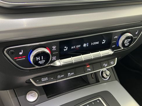 Used 2018 Audi Q5 Premium Plus w/ Premium Plus Package image 31