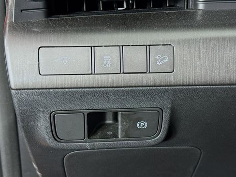 Certified 2024 Hyundai Kona SEL FWD image 10