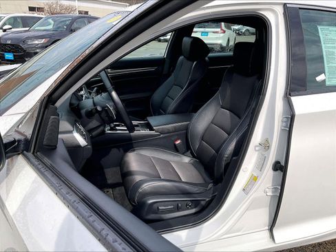 Used 2019 Honda Accord Sport image 10