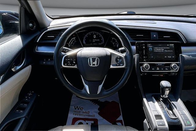 Used 2016 Honda Civic Touring image 8