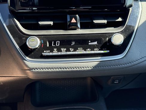 Used 2024 Toyota Corolla SE image 10