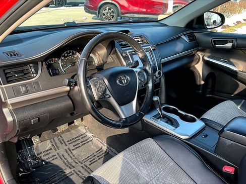 Used 2013 Toyota Camry SE image 18