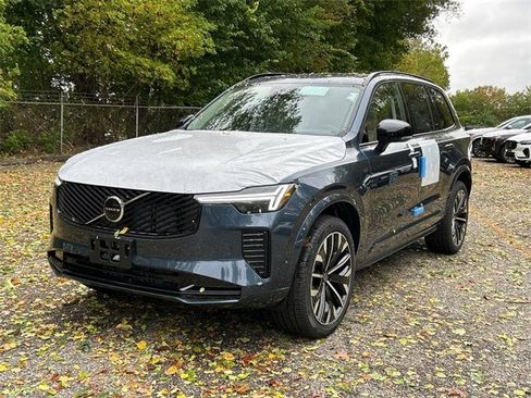 New 2026 Volvo XC90 B6 Ultra w/ Protection Package Premier image 5