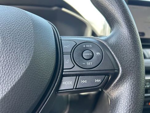 Certified 2025 Toyota RAV4 XLE AWD/4WD image 21