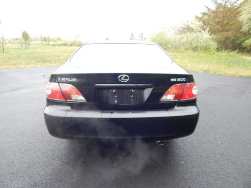 Used 2003 Lexus ES 330 FWD image 4