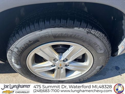Used 2019 Chevrolet Trax LT w/ LT Convenience Package AWD/4WD image 11