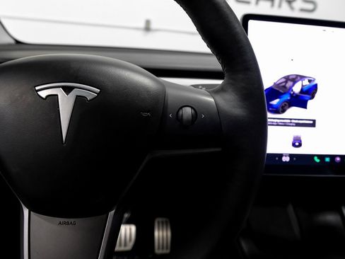 Used 2021 Tesla Model Y Performance image 19