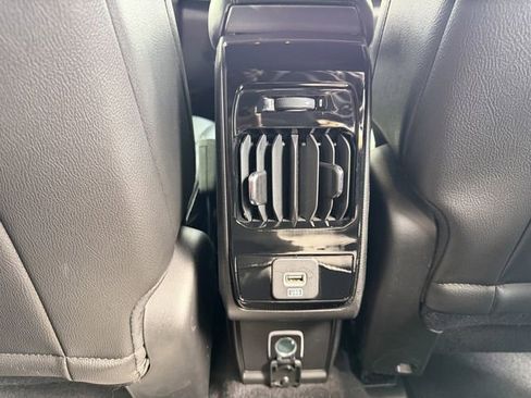 Used 2024 Jeep Compass Latitude AWD/4WD image 36