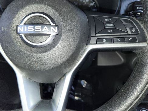 Certified 2022 Nissan Kicks SV image 24