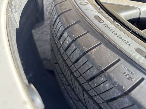 Used 2025 Toyota Sienna Platinum image 15