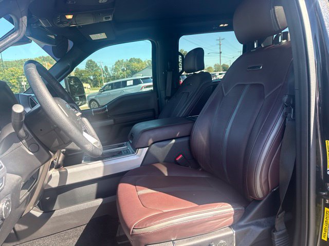 Used 2015 Ford F150 Platinum w/ Equipment Group 701A Luxury AWD/4WD image 16