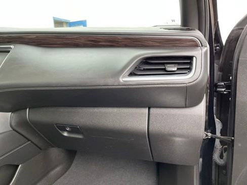 Used 2021 Chevrolet Tahoe Z71 image 35