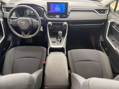 Used 2025 Toyota RAV4 LE AWD/4WD image 14