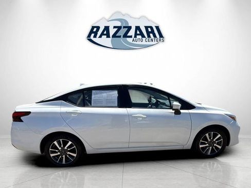 Used 2024 Nissan Versa SV FWD image 2