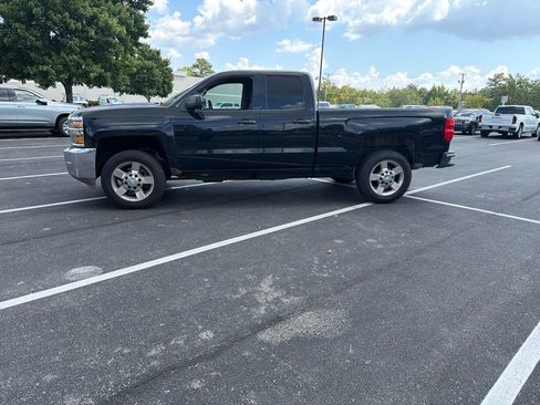 Used 2017 Chevrolet Silverado 2500 W/T w/ WT Convenience Package RWD image 2