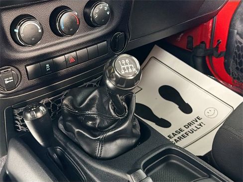Used 2014 Jeep Wrangler Sport image 14