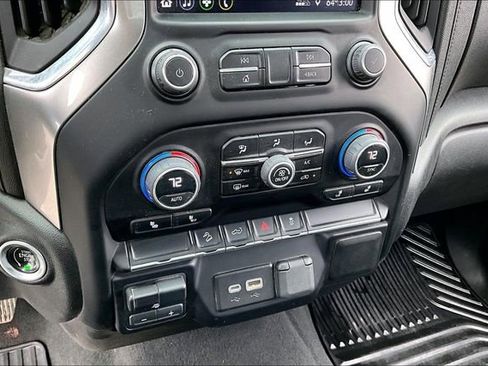 Used 2023 Chevrolet Silverado 2500 LT w/ Convenience Package image 17