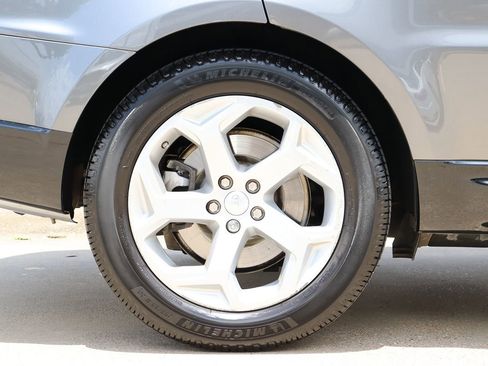 Used 2019 Land Rover Range Rover Sport HSE image 56