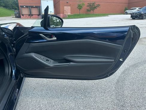 Used 2025 MAZDA MX-5 Miata Club w/ Weather Package RWD image 31