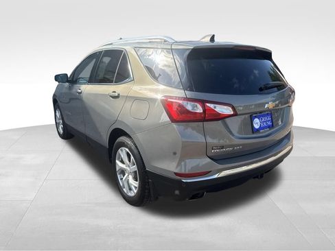 Used 2018 Chevrolet Equinox LT w/ Sun & Infotainment Package AWD/4WD image 9