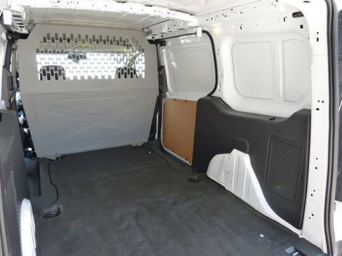 Used 2015 Ford Transit Connect XLT image 15